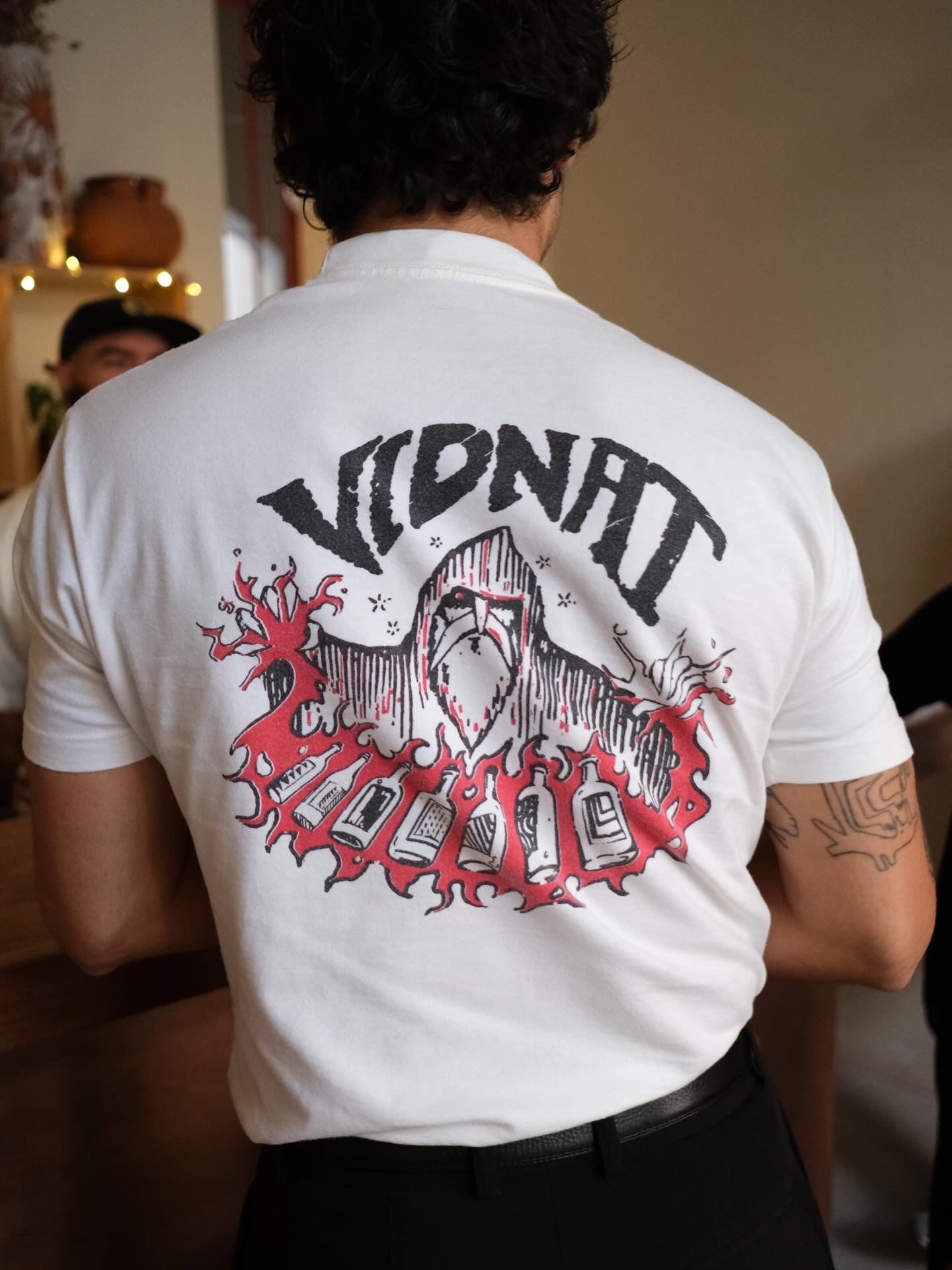 Vidnat on white